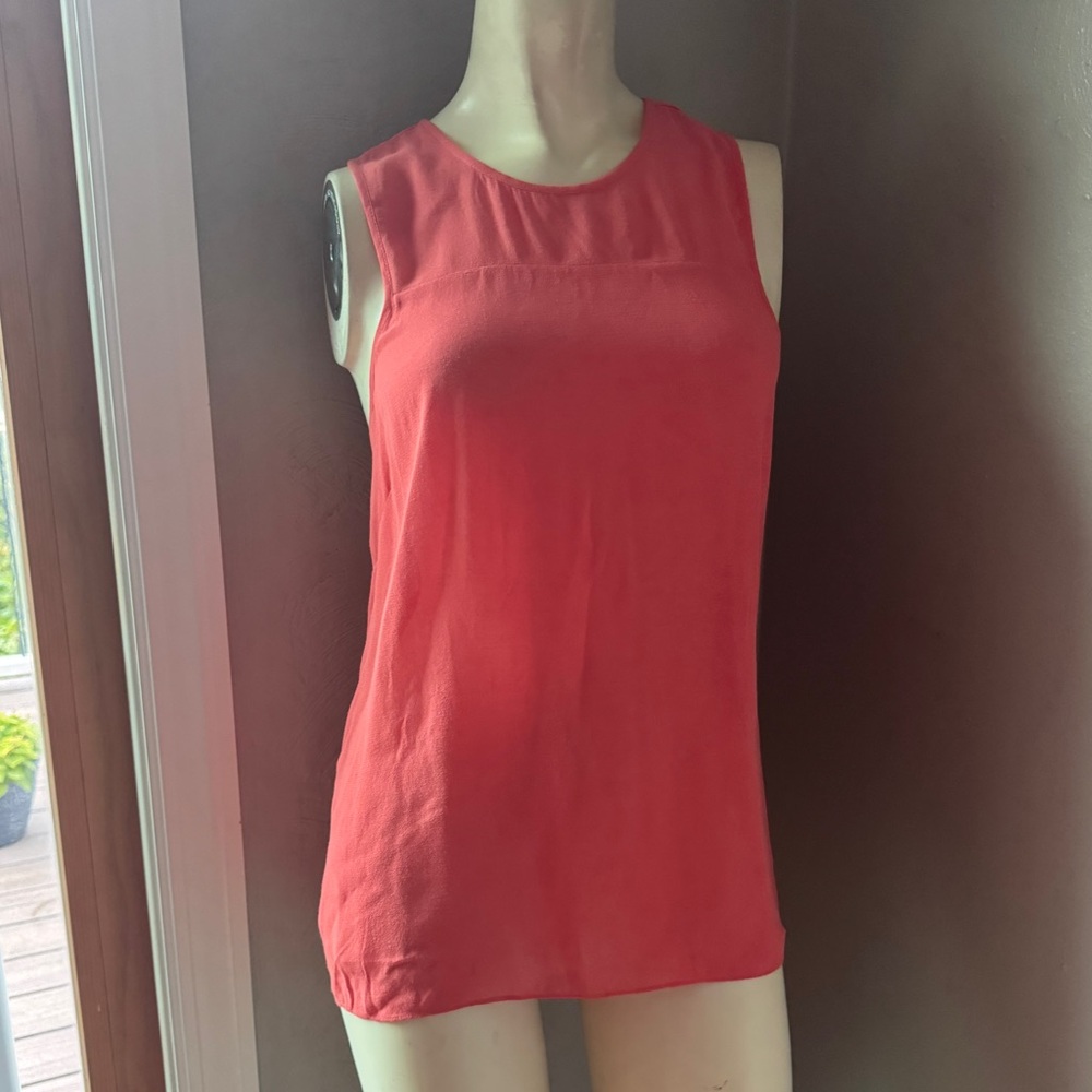 Bcbg sleeveless blouse size xxs Racerback